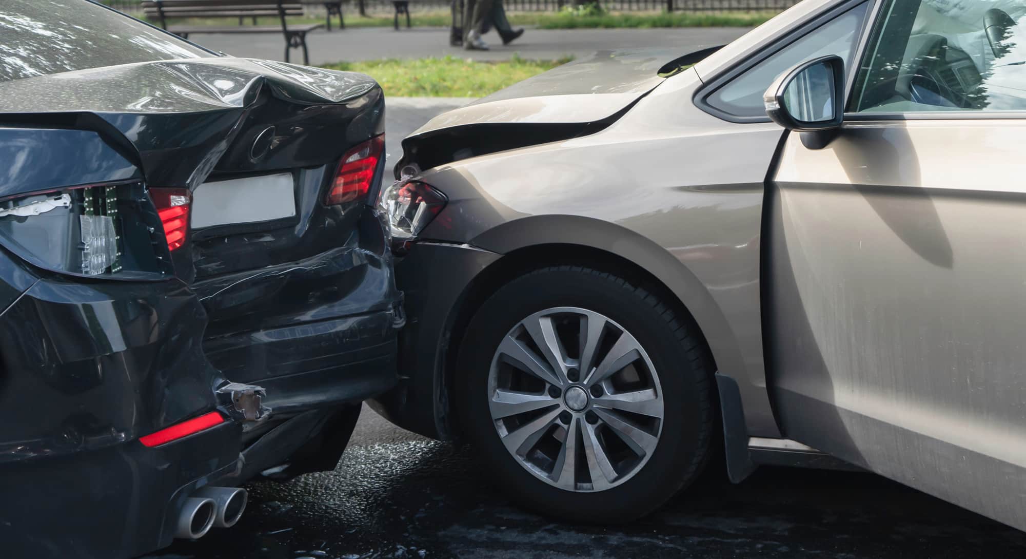 Accident d’un véhicule en stationnement gênant : à qui la faute ?