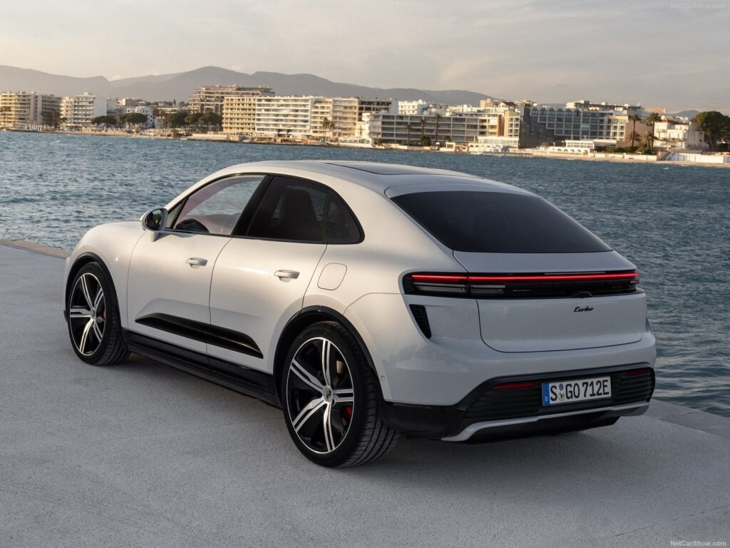 PORSCHE