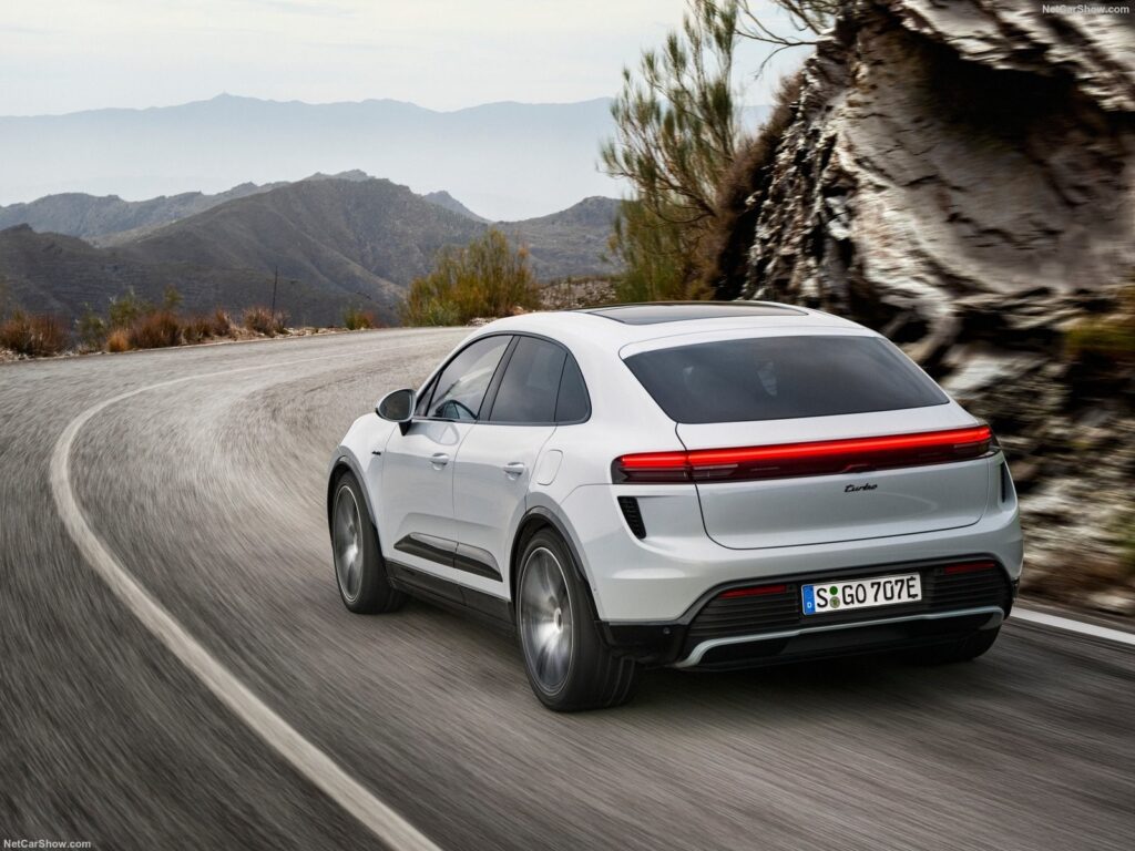 PORSCHE