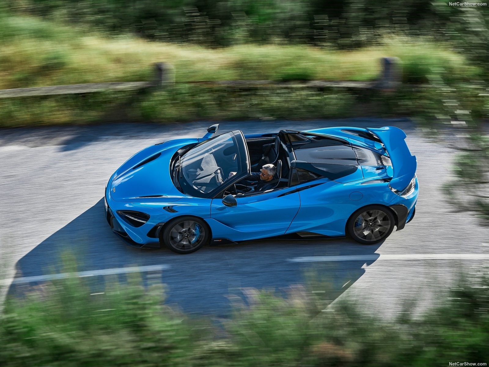 MCLAREN 765 LT SPIDER
