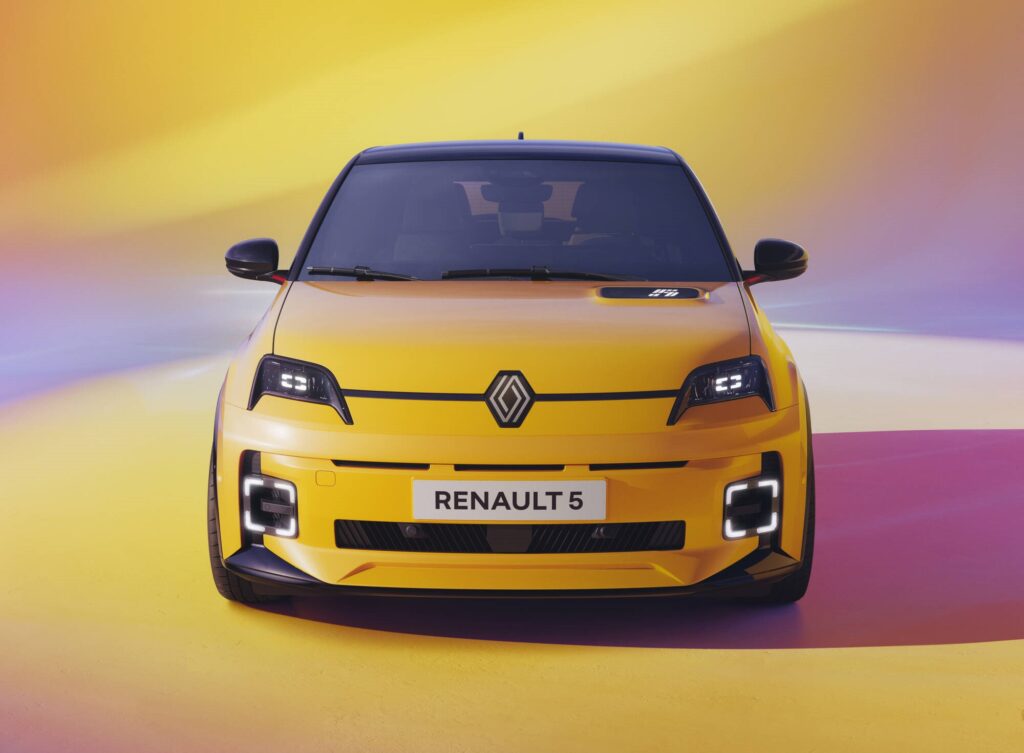 RENAULT