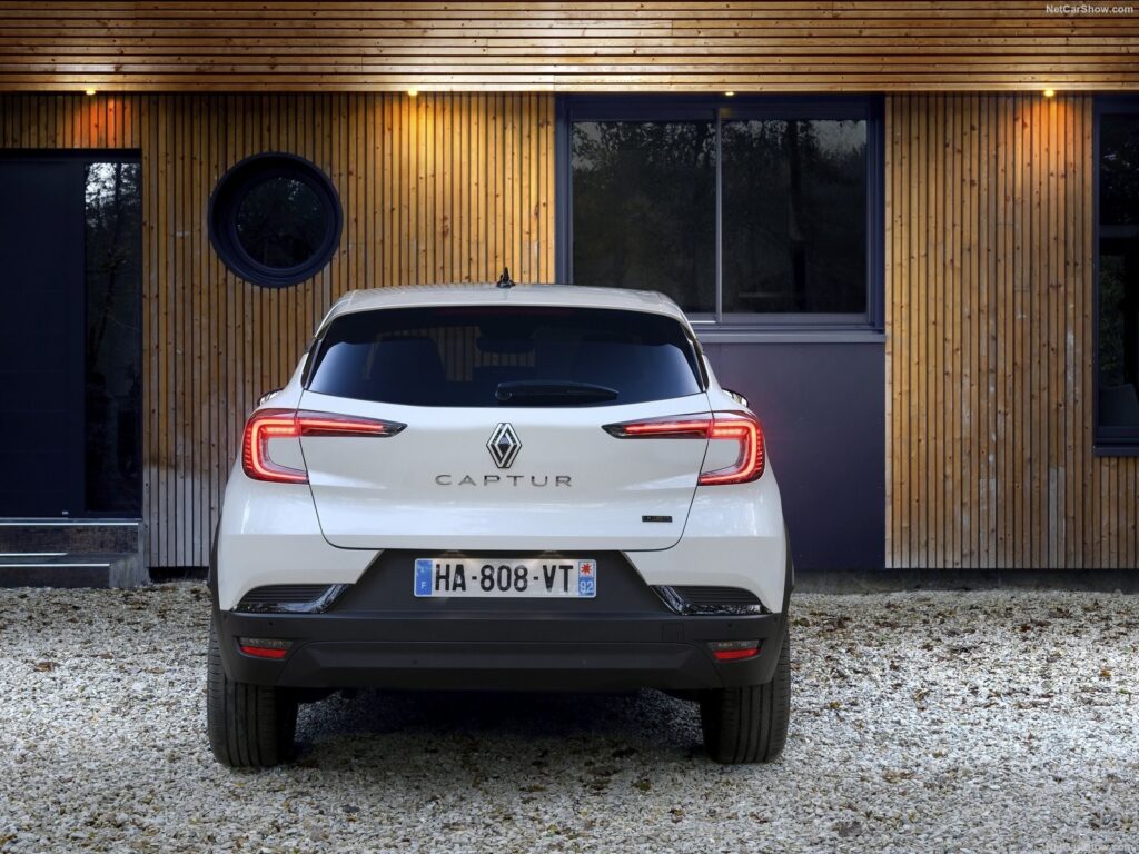 RENAULT