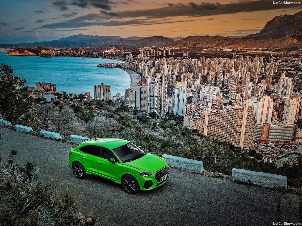 AUDI RSQ3 SPORTBACK