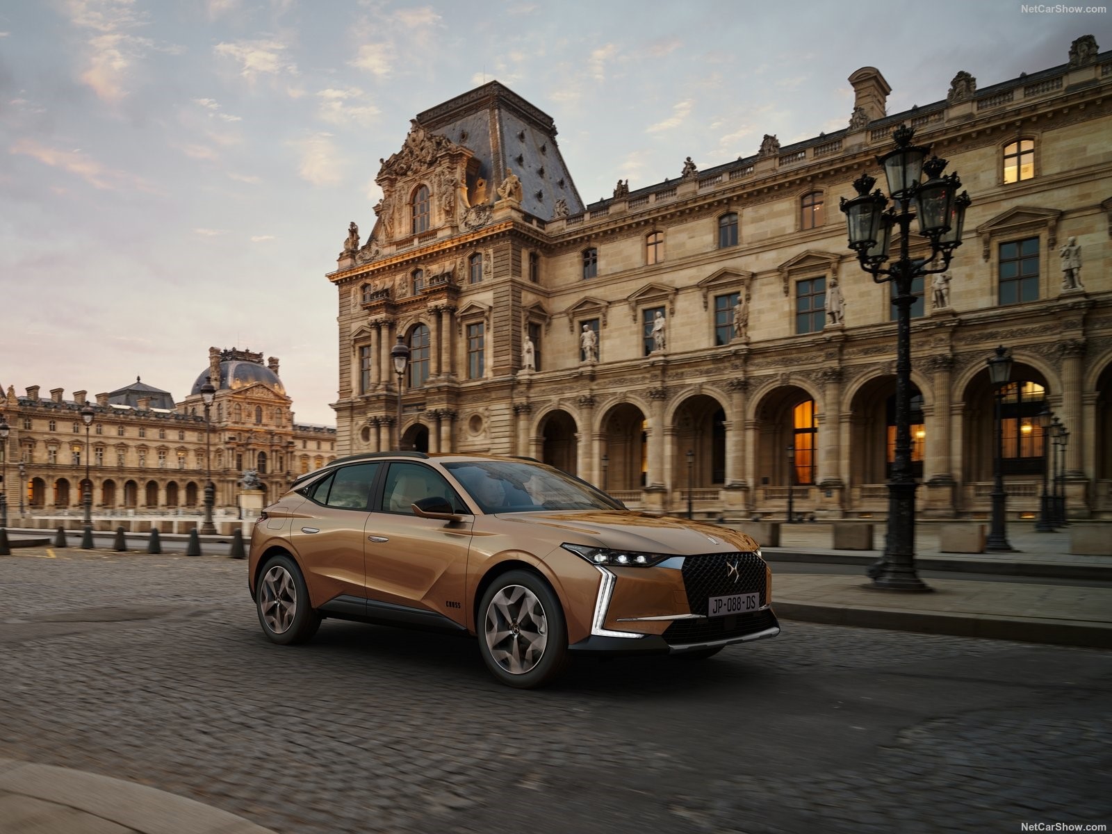 DS4 ETENSE