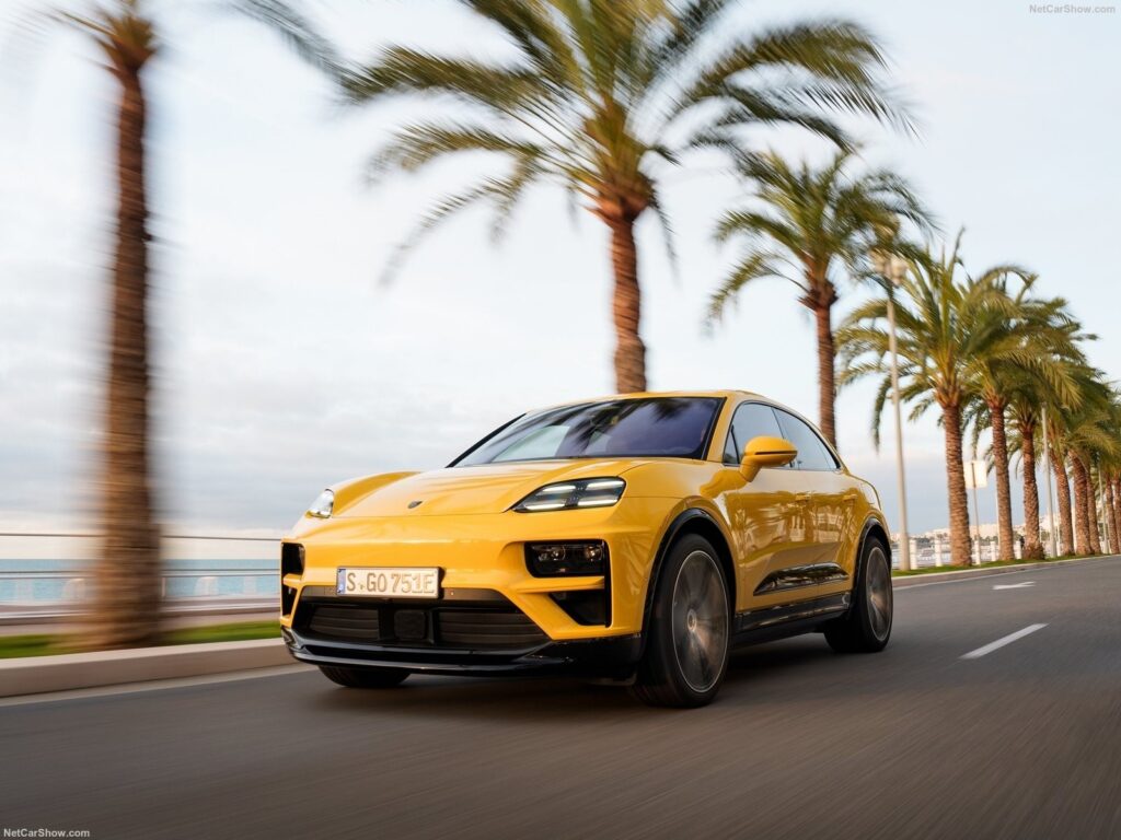 PORSCHE