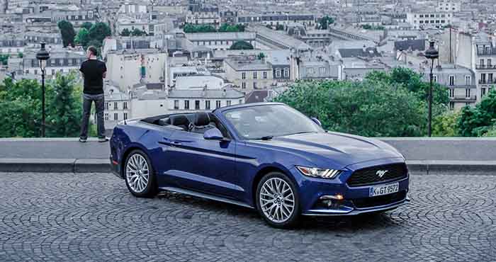 FORD MUSTANG