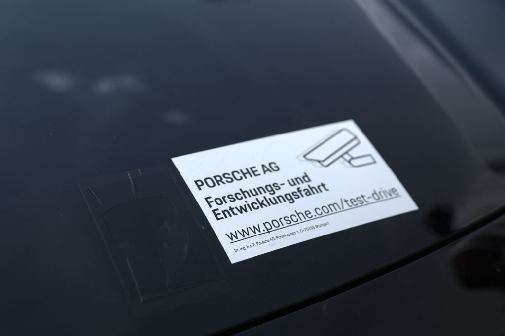 PORSCHE