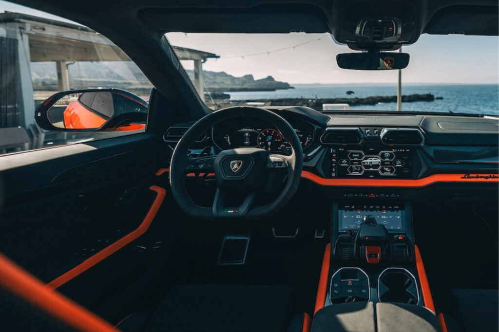 LAMBORGHINI