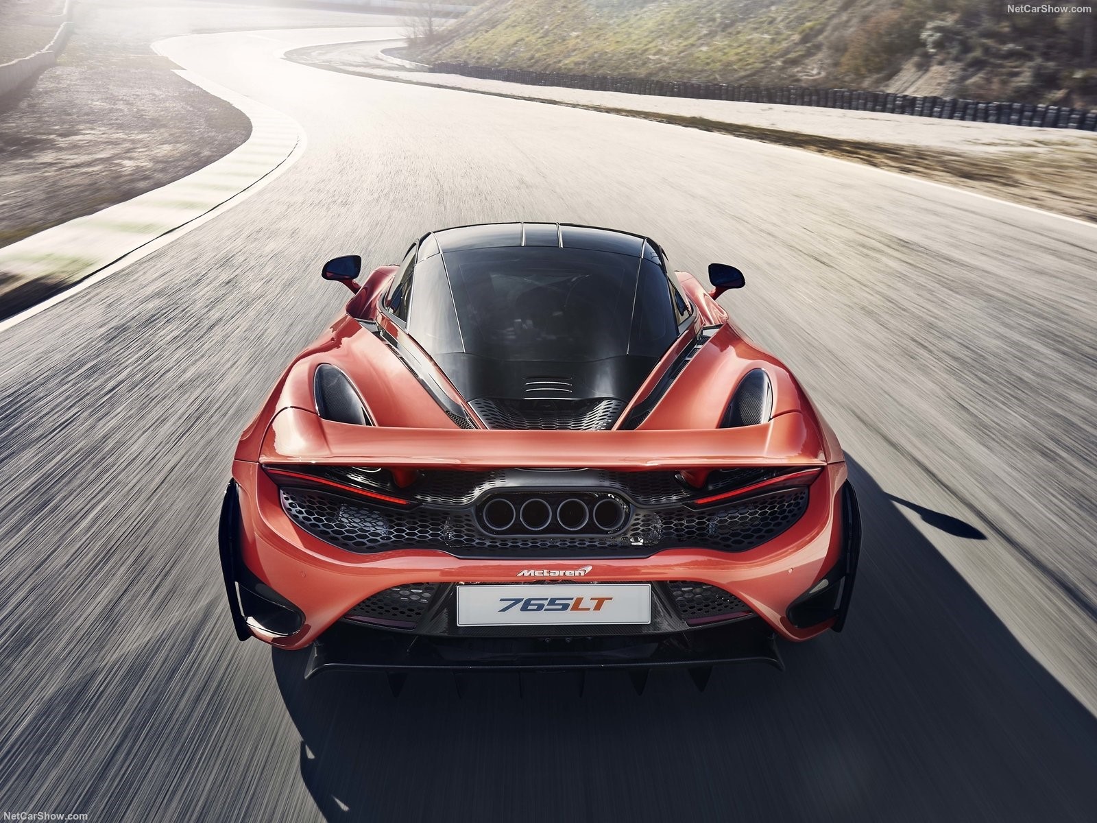 McLaren 765 LT