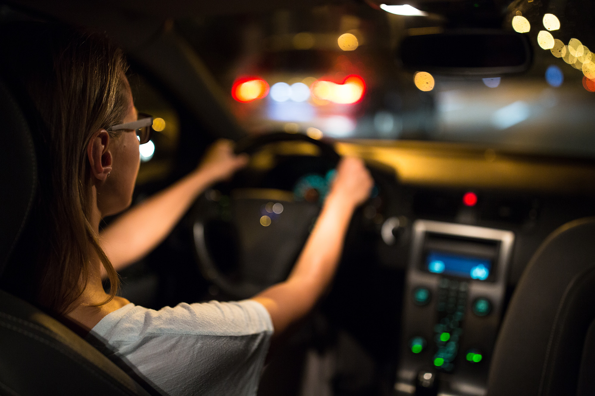 Nos conseils pour la conduite de nuit avec Essilor