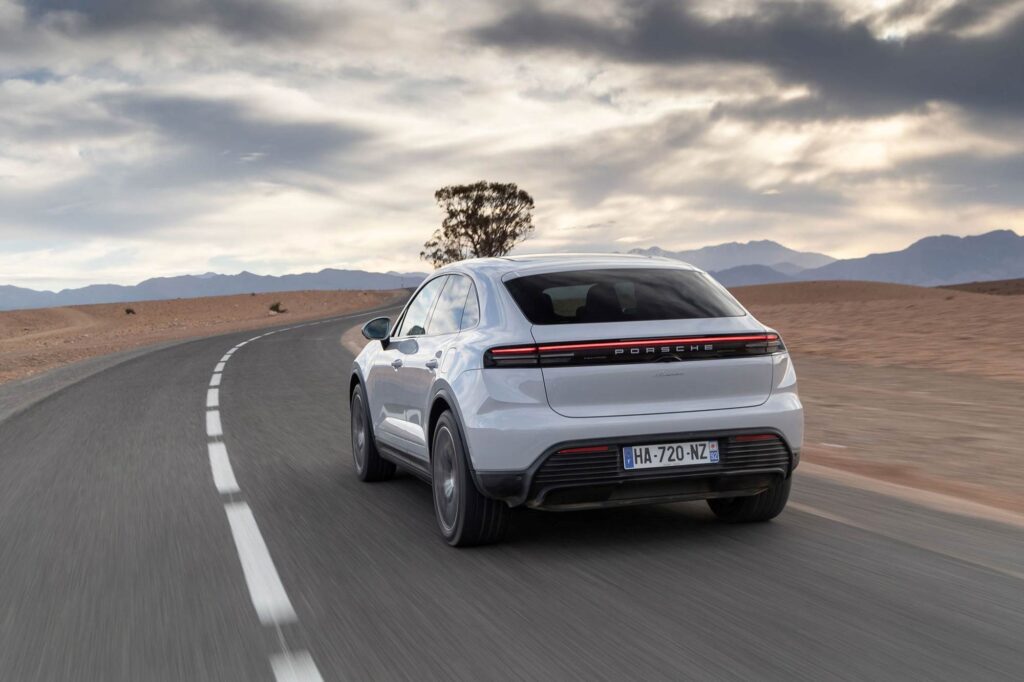 PORSCHE
