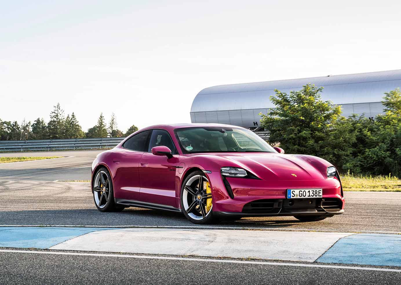 PORSCHE TAYCAN 2022