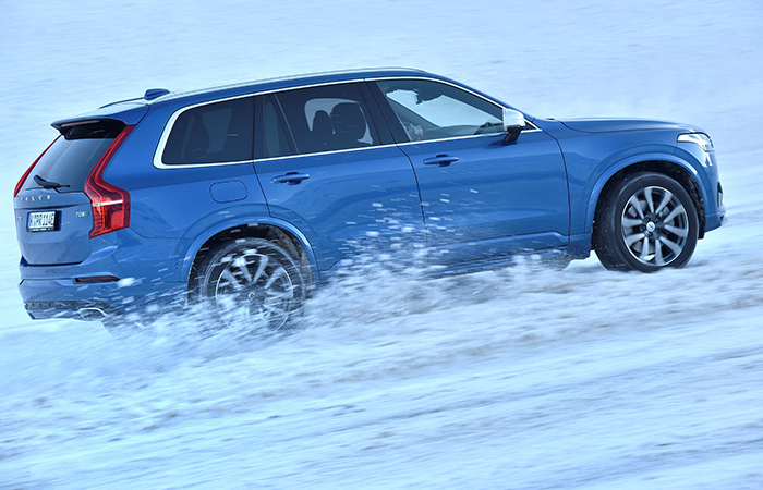 VOLVO XC90