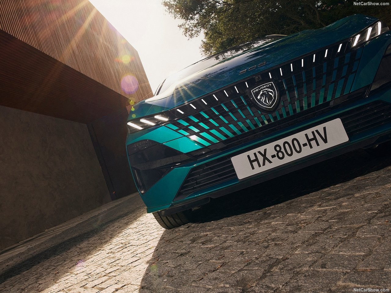 Peugeot 308 : petit restylage de rentrée 2025