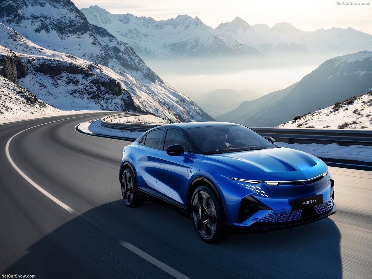 Alpine A390 : une A110 pour 5 personnes ?