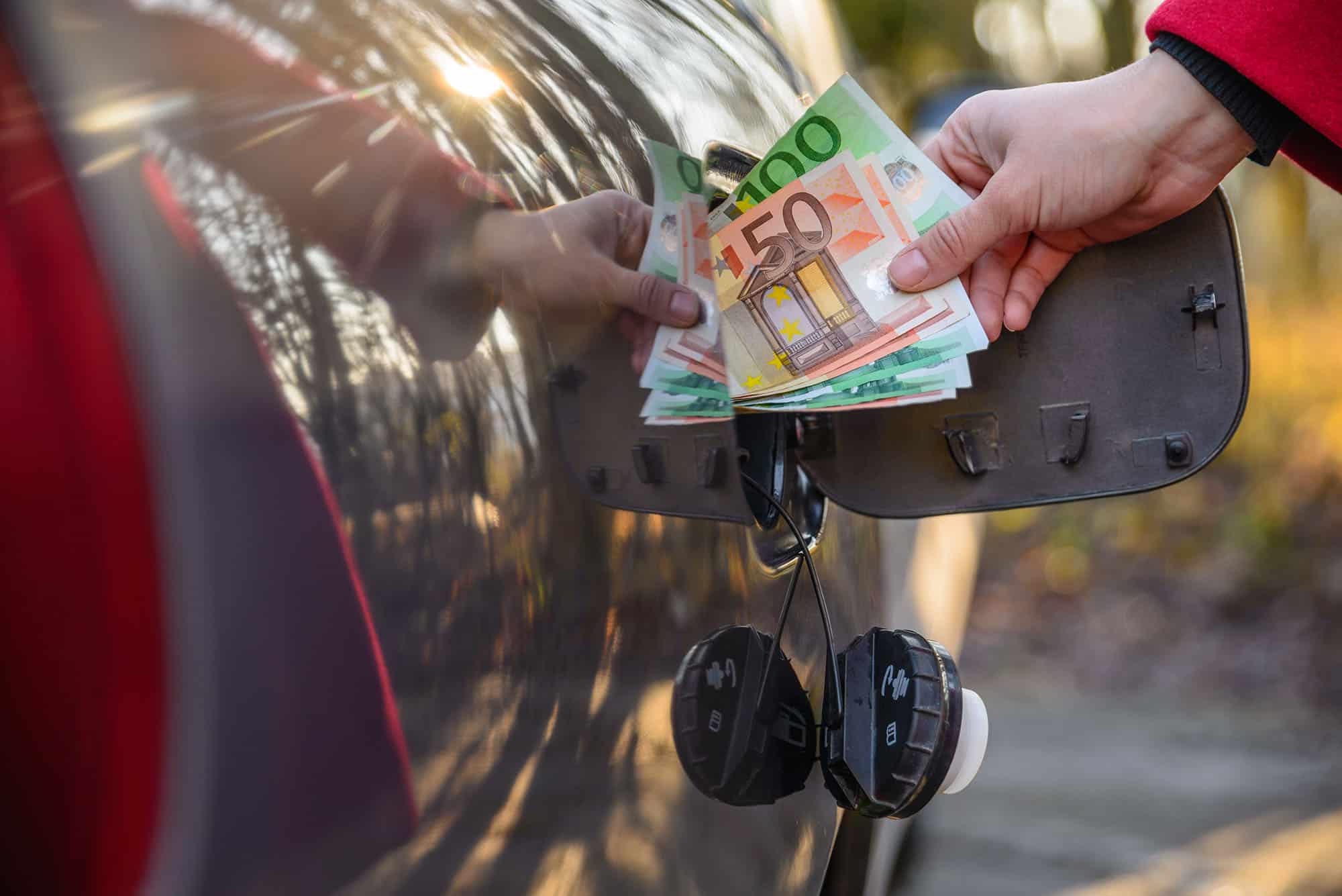 L’automobiliste, un contribuable (très) généreux à la pompe